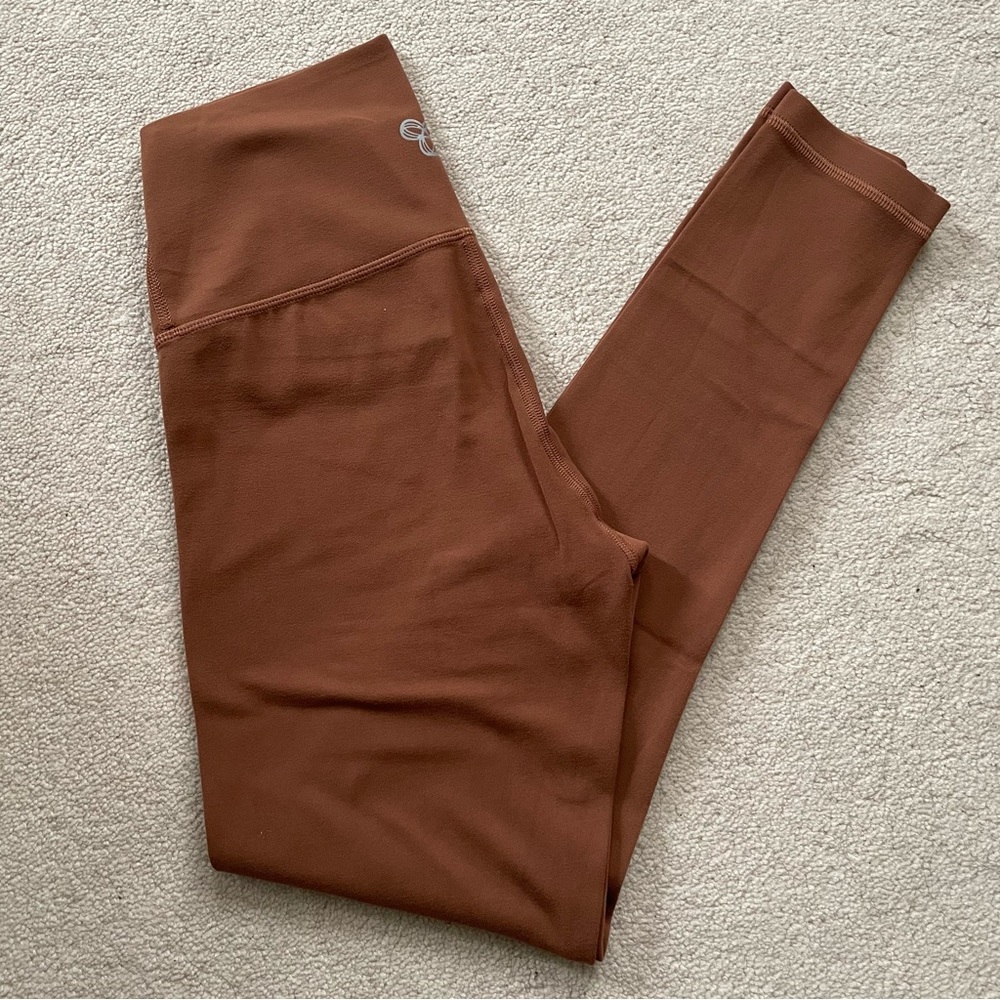 TnaBUTTER™ Atmosphere Hi-Rise Legging size small